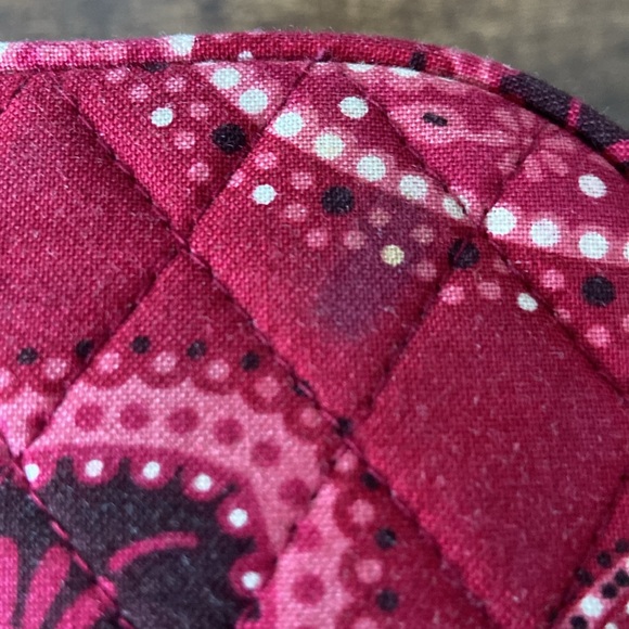 Preloved Vera Bradley Red Quilted Women's Bag - Picture 9 of 11